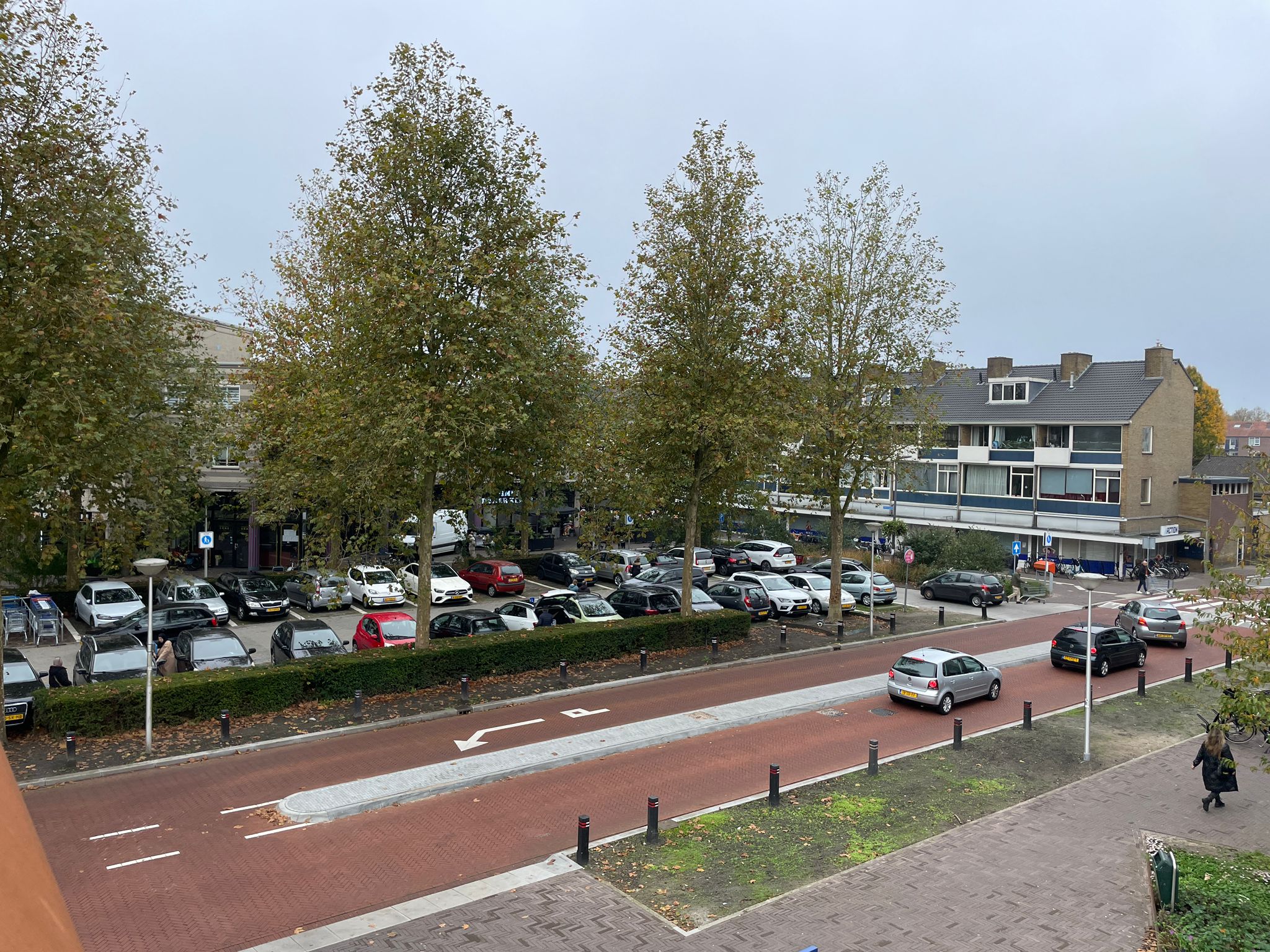 Elektronische borden en nieuwe verkeersstructuur moeten parkeerdruk Neptunusplein verlichten 