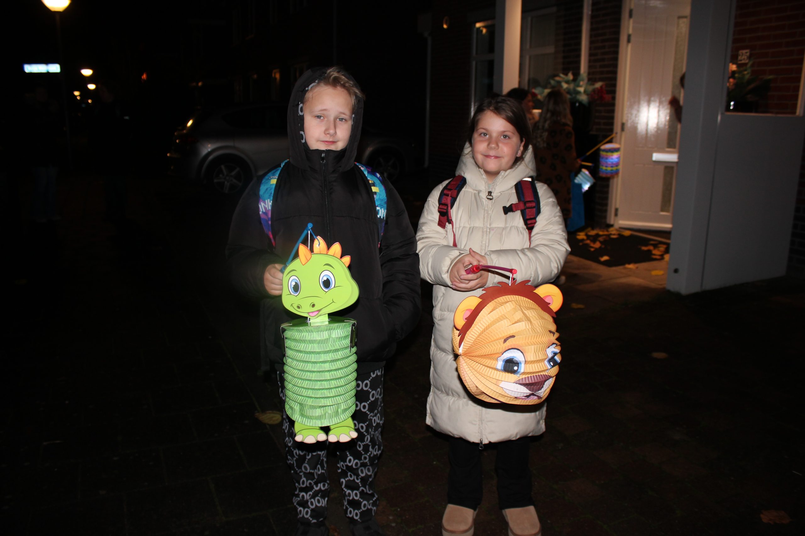 Sint-Maarten, Sint-Maarten, minder lichtjes in de straten